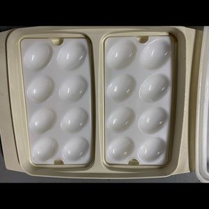 Deviled Egg travel container